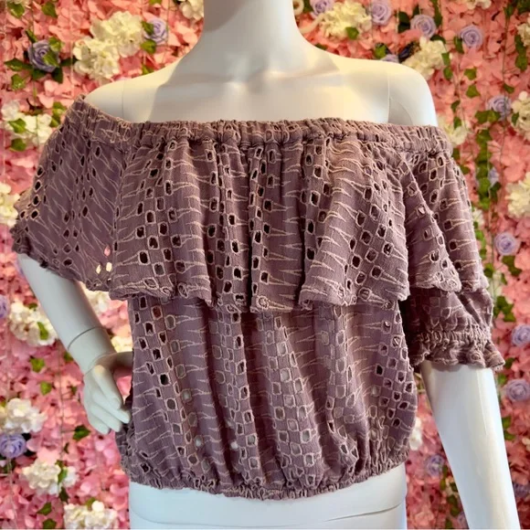 FREE PEOPLE “THAT GIRL” EYELET CROPPED TOP - Picture 6 of 10